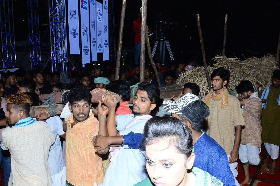 Maharshi-Movie-Pre-Release-Event